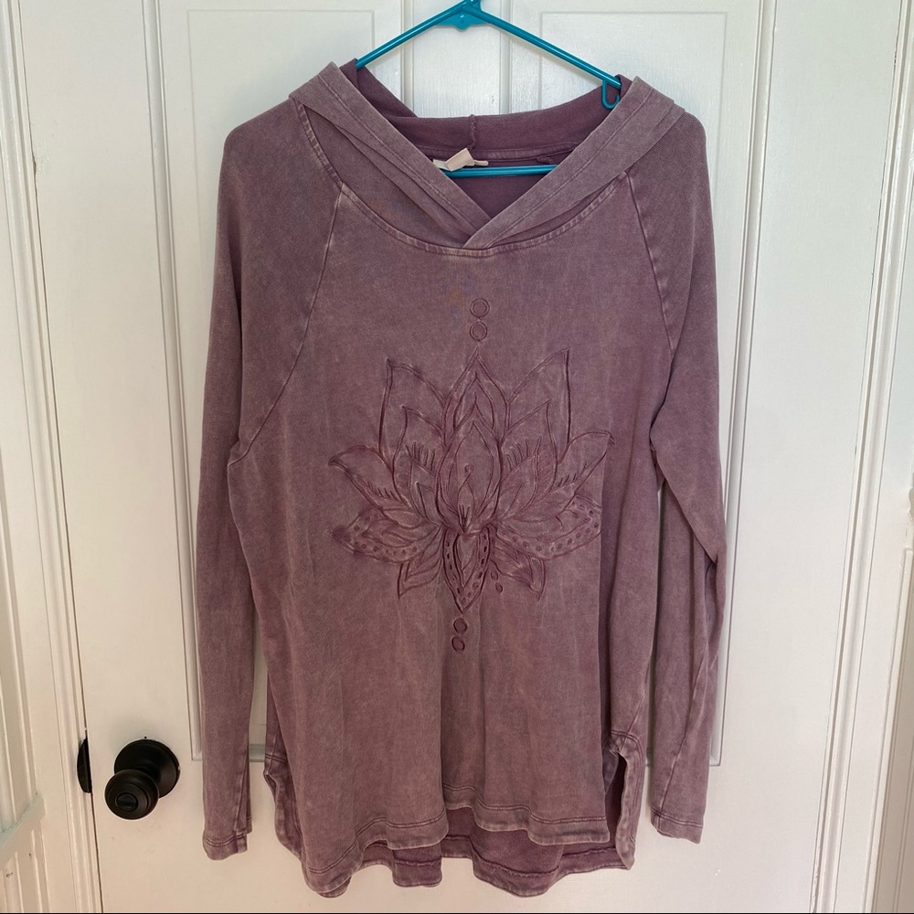 💲SOLD💲Style & Co Lotus Flower Hoodie | L